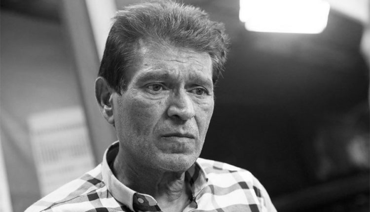 Preminuo Sinan Sakić: Pjevač izgubio bitku s teškom bolešću